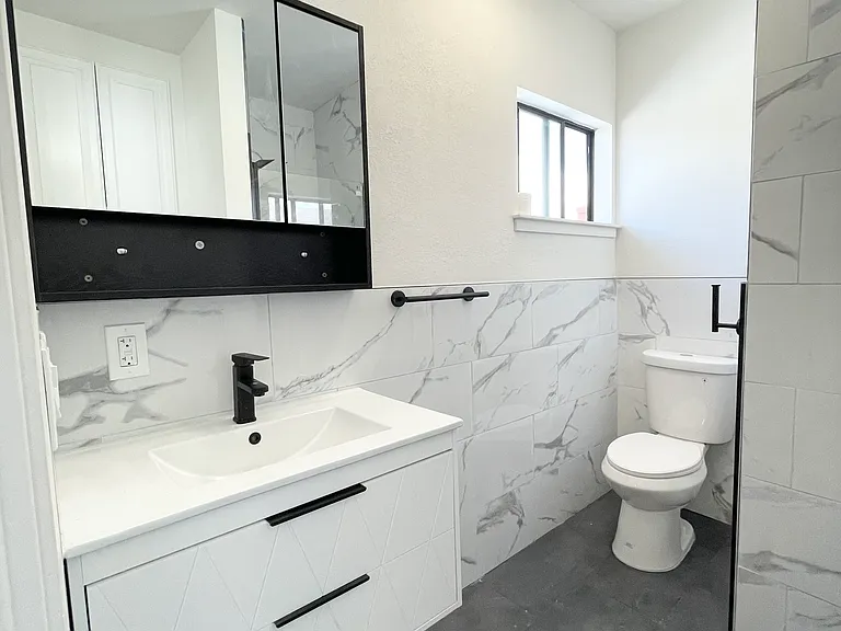 4253 Howe St #A — Photo 21