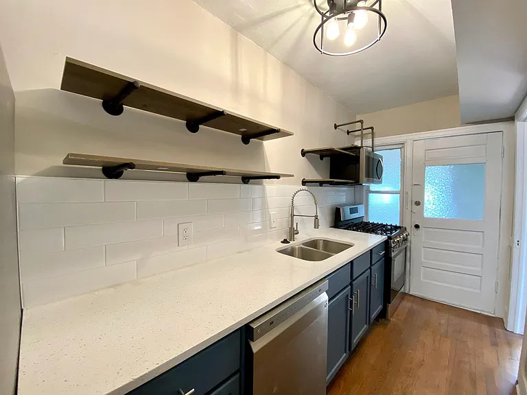 3814 Washington St #3N — Photo 7