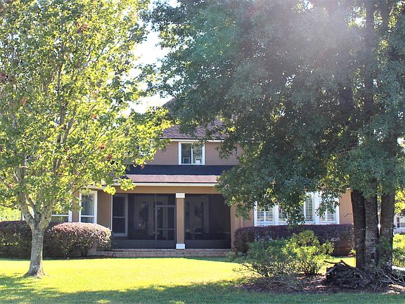3rd image of 744 Peppervine Ave