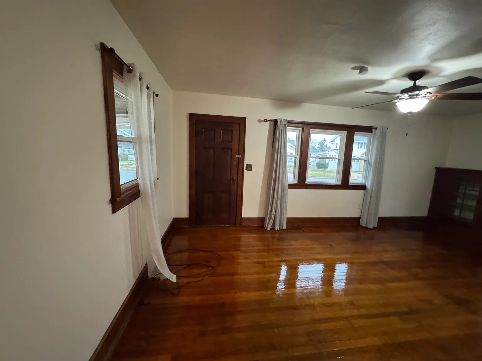 526 Fairfield Ave — Photo 2
