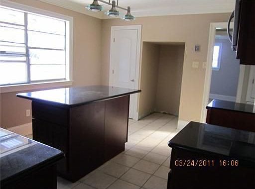 3rd image of 3629 W Louisiana State Dr