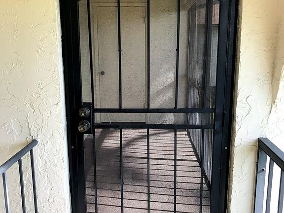 2nd image of 3530 Pine Tree Ct APT B-2