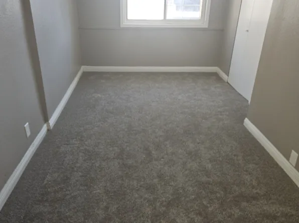 359 19th St, Sparks, NV 89431