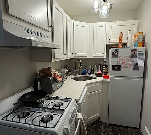 2nd image of 38 Hemenway St APT 28