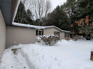 10342 Shore Dr, Williamsburg, MI 49690