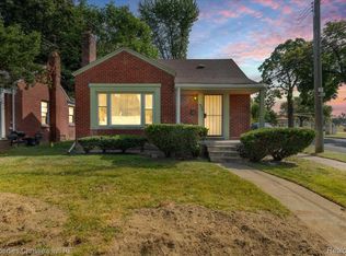 18400 Plainview Ave, Detroit, MI 48219