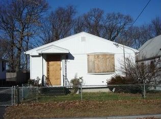 19 Dresser St, Providence, RI 02909