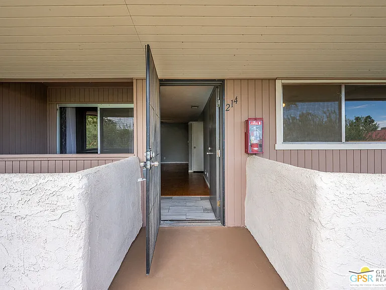 550 N Villa Ct #214 — Photo 13