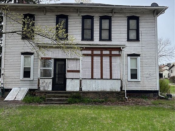 3rd image of 475 14th St