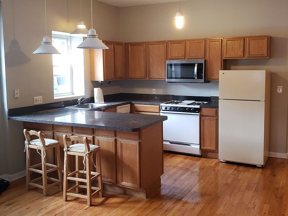 1st image of 1625 S 9th St Floor 2