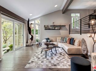 1389 Palisades Dr, Pacific Palisades, CA 90272