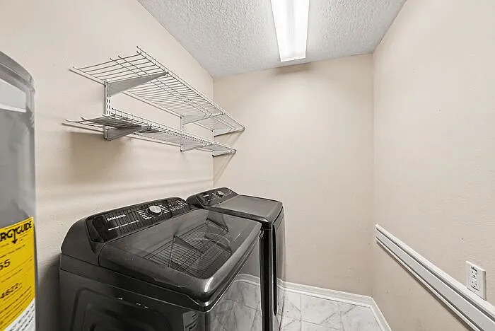 8106 Silent Creek Dr — Photo 14