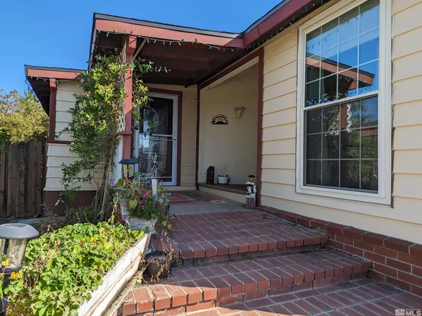 912 Vassar St, Carson City, NV 89705