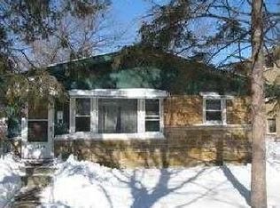 223 Roosevelt Ave, Bensenville, IL 60106