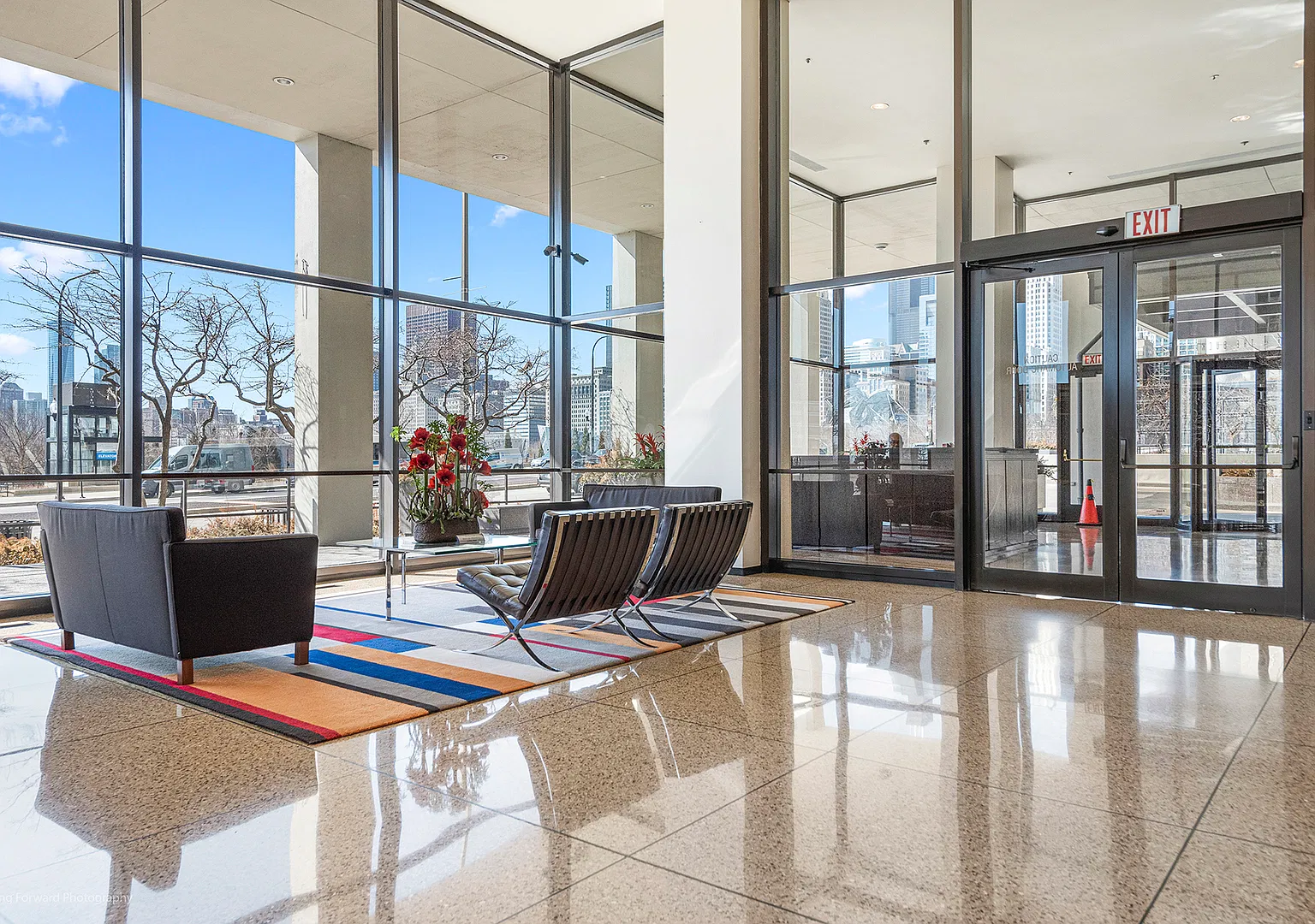 1 bed, 1.5 bath, 1001 sqft, $3,100 — Photo 4