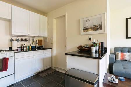 1st image of 78 Horatio St APT 3C
