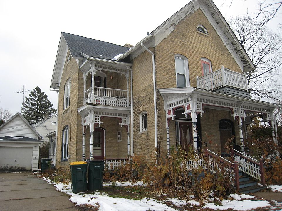 1st image of 121 1/2 S Wisconsin St #121