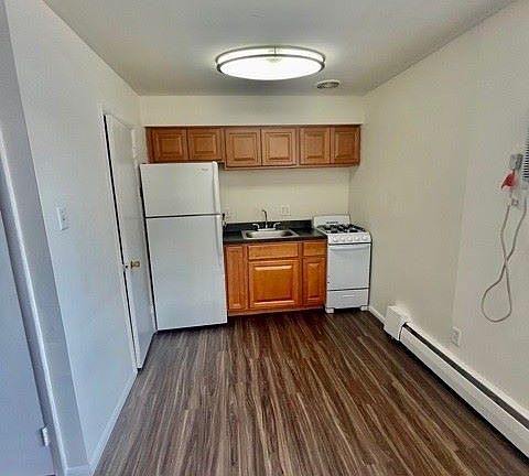 5th image of 2619 S 19th St #102