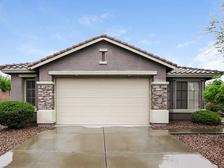 42941 N Challenger Trl — Photo 1