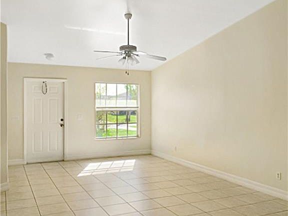 5th image of 1615 SW 33rd Ter