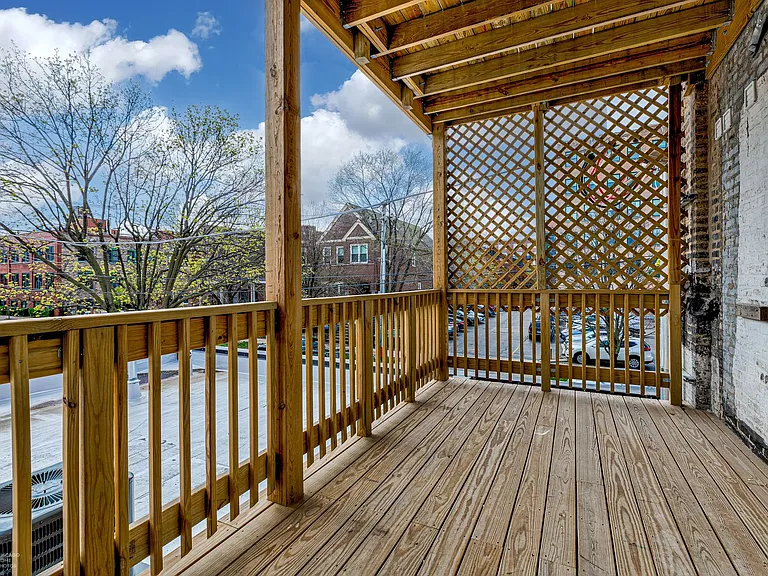 2501 N Southport Ave #3S — Photo 10