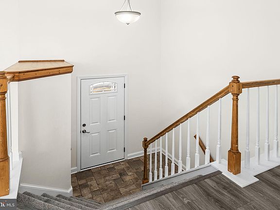 5th image of 11513 Brian Dr