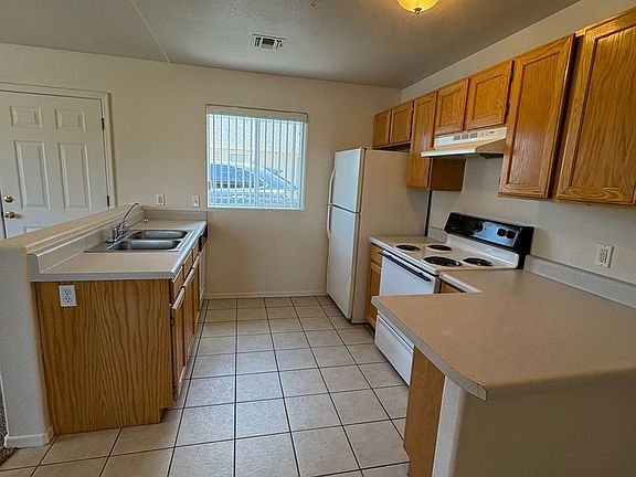 4th image of 2148 Moyo Dr #102