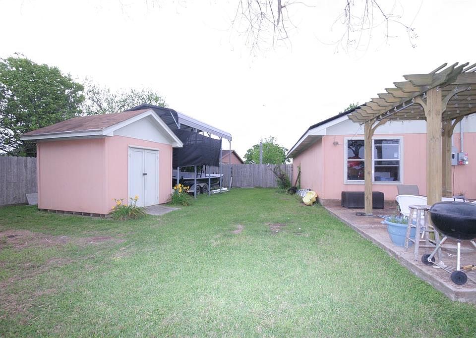 210 Elm St, Oyster Creek, TX 77541 MLS 6397305 Zillow