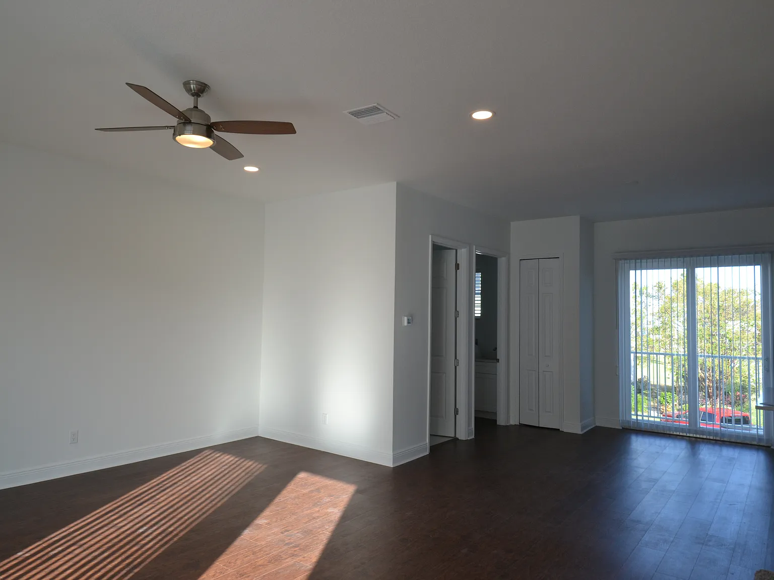 Brand New 3 Bedroom Townhome — Photo 4