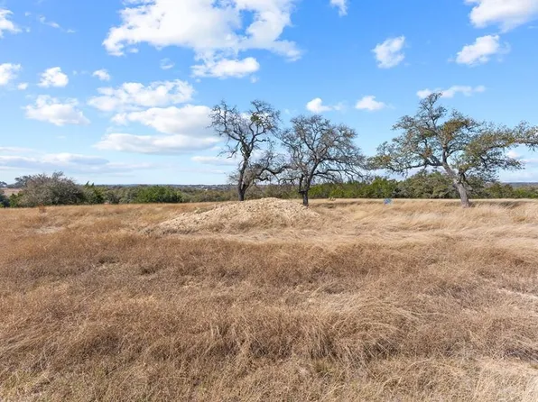 1700 N Cattlemans Crossing Dr, Kerrville, TX 78028