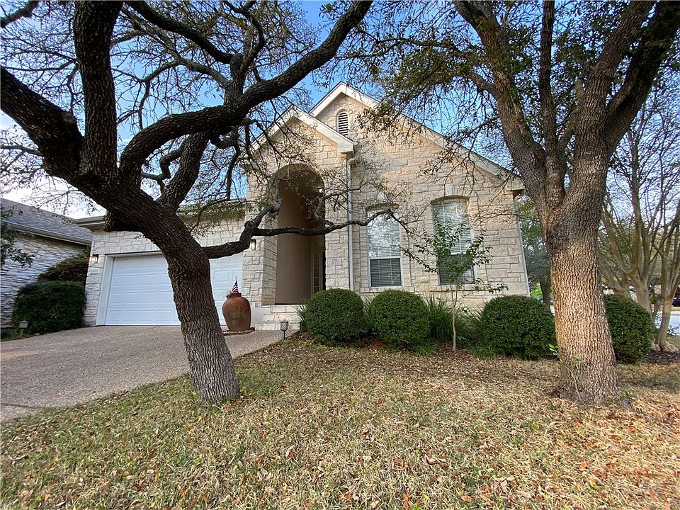 2nd image of 11800 Watercrest Ct