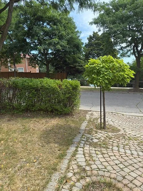 4 bed, $3,800 — Photo 2