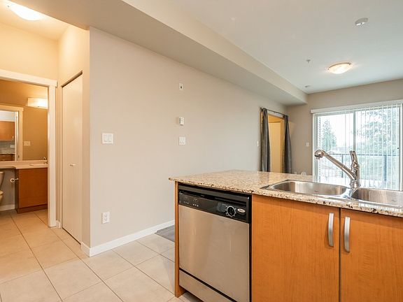 5th image of 13789 107a Ave #424