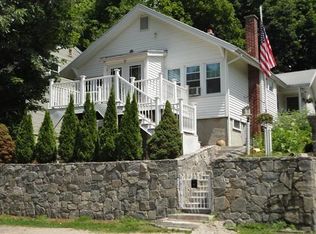 33 Iowa St, Worcester, MA 01602