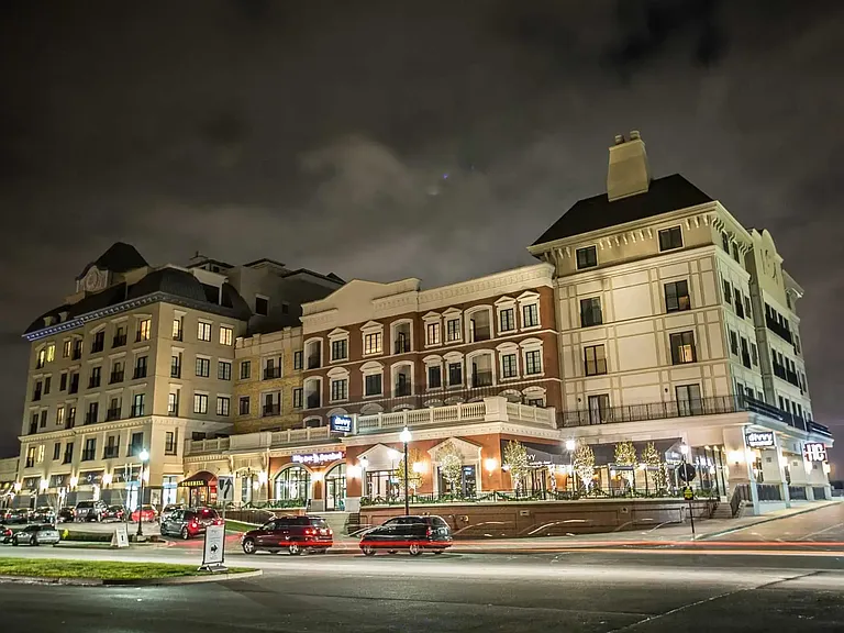 The Residences at Carmel City Center — Photo 17