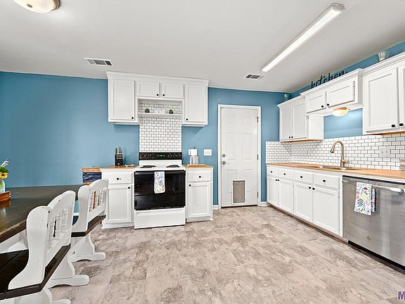 4th image of 9175 Louis Ave
