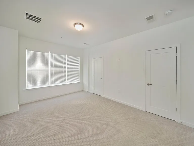 256 Bluemont Branch Ter SE — Photo 6