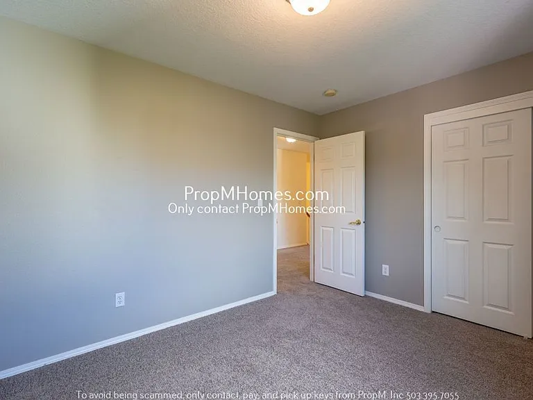 7561 SW Thornton Dr — Photo 17