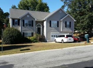 2755 Maple Vista Ln, Lawrenceville, GA 30044