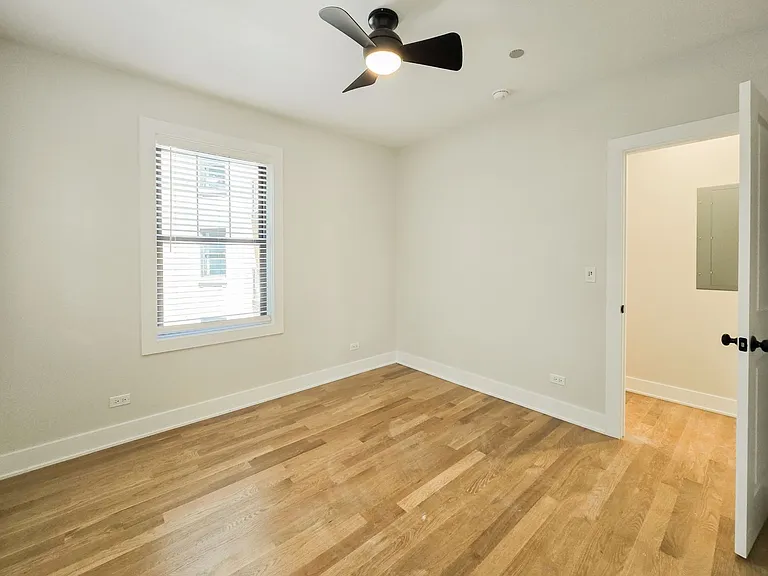 2237-41 N. Bissell — Photo 19