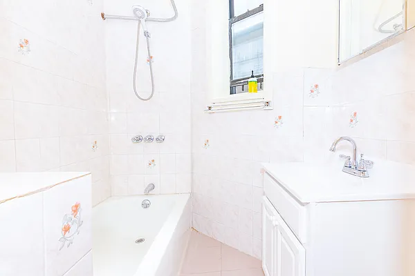 Rented by MySpaceNYC | media 26