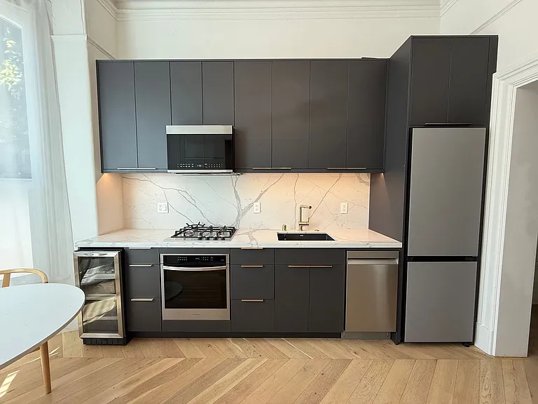 632 Fell St — Photo 3