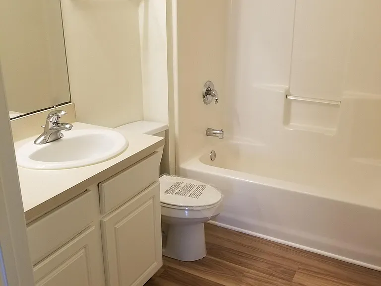 4467 Burbank Rd #7N — Photo 21