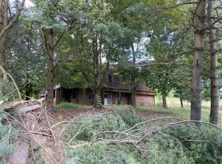 1969 Mount Morris Rd, Waynesburg, PA 15370