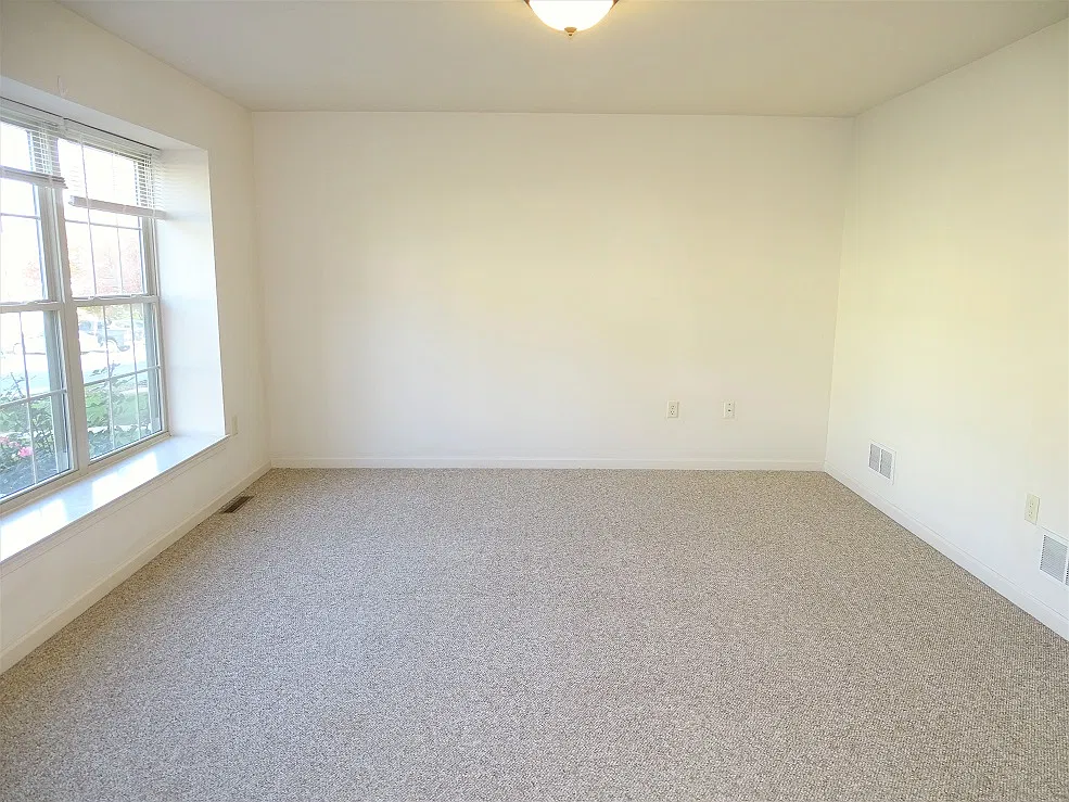 2 bed, 2.5 bath, 1380 sqft, $1,695 — Photo 3