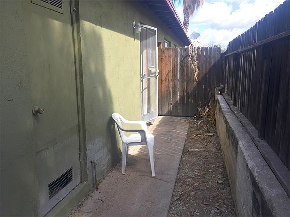 5th image of 1004 E Copper St #5