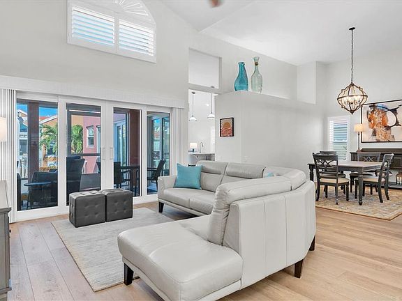2nd image of 18 JEFFERSON COURT S