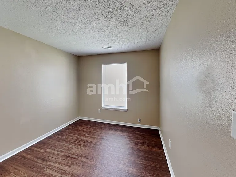 9892 Cedarstone Ln — Photo 16