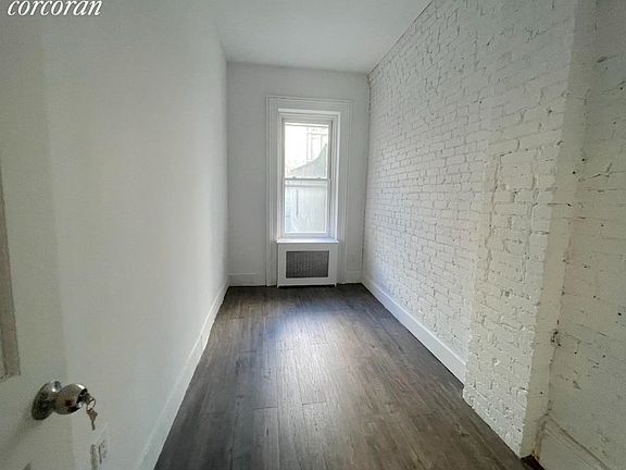5th image of 359 W 52nd St #4