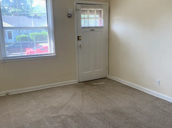 4704 County St, Portsmouth, VA 23707